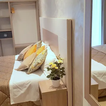 Luxor 3* Florence